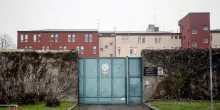 Ragazzo rapinato a Milano, i tre minorenni restano in carcere