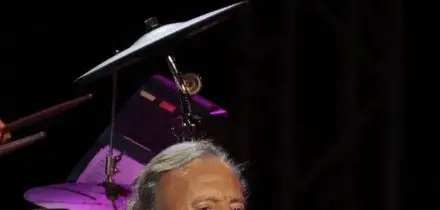 Procura spagnola apre un'inchiesta su aggressioni sessuali attribuite a Julio Iglesias