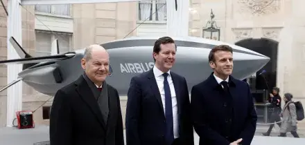 'Il caccia franco-tedesco al collasso', i timori di Macron