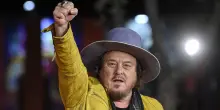 Zucchero, che tristezza la musica che non alza la voce contro le guerre