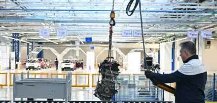 La produzione industriale cresce ad aprile dello 0,5% sul mese, +1,3% su anno
