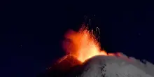 Aumenta il tremore dell'Etna, attività a crateri sommitali