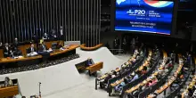 La Camera brasiliana approva il taglio dell'orario di lavoro, ora voto in Senato