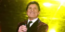 Gianni Morandi rompe il silenzio sul web, da aprile in tour