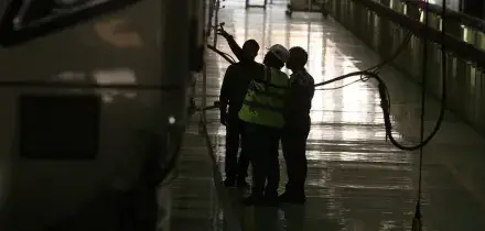 Treno travolge operai in Cina, 11 morti e due feriti