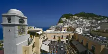 Capri,dipendente hotel scambiava borse false con quelle griffate