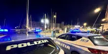 Picchia e vessa fidanzata minorenne per un anno, arrestato