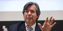Intesa oltre le attese, l'utile nel trimestre sale a 2,76 miliardi