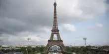 Proteste e cortei in Francia, chiusa la Tour Eiffel