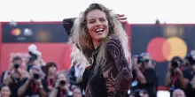 Eva Herzigova firma una capsule per Roy Roger's