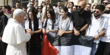Giovani palestinesi cattolici hanno incontrato Papa Leone