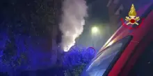 Incendio in un condominio, tre morti nel Milanese
