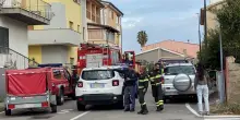 Barricato in casa a Olbia, scende dal tetto dopo trattative