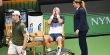 Tennis: infortunio per Rune a Stoccolma, si ritira in lacrime