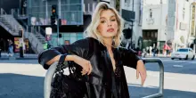 La top Stella Maxwell co-designer per una capsule Marella