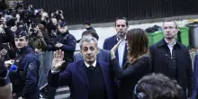 La Corte d'appello di Parigi decide oggi sulla scarcerazione di Sarkozy