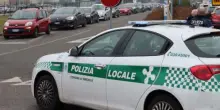 Investita da un autobus di linea, gravissima donna a Brescia