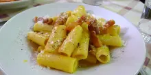 La carbonara il piatto più ordinato online, segue l'amatriciana
