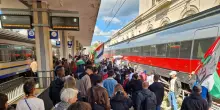 Invasi i binari, circolazione treni sospesa a Perugia