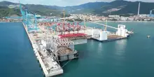 Caporalato nel cantiere dei cassoni della nuova diga di Genova, otto arresti