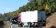 Auto si scontra con un camion, quattro morti nel Materano