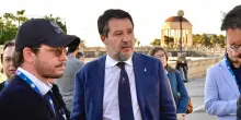 Salvini a Livorno: 'Da contestatori calci e sputi, bloccano i ministri'