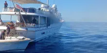 Fiamme su uno yacht, messe in salvo 16 persone ad Agropoli
