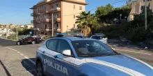 Si scontra con una volante e fugge, muore un poliziotto. Arrestato l'automobilista