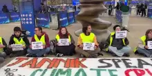 Fridays for Future, manifestanti alle Finals: "Sinner, speak about climate!"