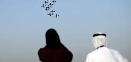 Un caccia indiano si schianta a Dubai durante un air show
