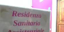 Fino a 3mila euro al mese, il 'caro Rsa' strangola le famiglie dei malati di Alzheimer