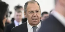 Lavrov, 'risponderemmo a eventuale schieramento di truppe europee in Ucraina'
