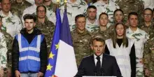 Macron vara servizio militare volontario da estate 2026