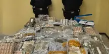 Si allaga appartamento, carabinieri trovano 70 chili di droga