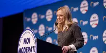 Meloni difende il premierato e divide il campo largo
