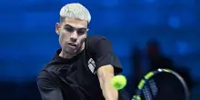 All'esordio Alcaraz soffre ma supera De Minaur