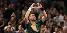 Tennis: Djokovic senza et&agrave;, in campo anche ad Adelaide