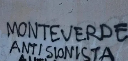 Vandalizzata una sinagoga a Roma, Mattarella chiama il presidente della Comunità ebraica