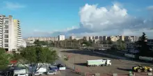 E' iniziata la demolizione della Vela Rossa a Scampia, le immagini dal drone