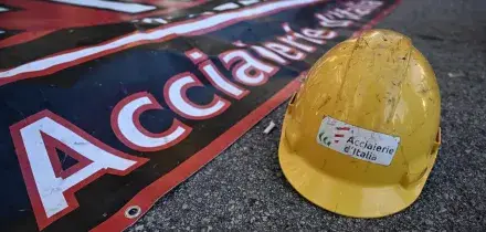 Muore operaio ex Ilva, sindacati 'sciopero immediato di 24 ore'