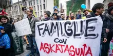 Partito il corteo a Torino contro sgombero di Askatasuna, 'Guai a chi ci tocca'