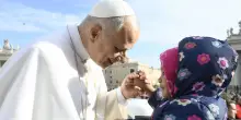 Il Papa, 'a Natale tutti i bambini del mondo vivano la pace'