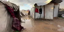 Gaza, allagate le tende dei palestinesi sfollati