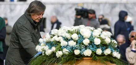 L'addio a Nicola Pietrangeli sulle note di 'My Way'