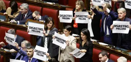 La Camera approva la manovra, via libera definitivo. Meloni: 'Seria e responsabile'