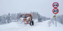 San Valentino con neve a bassa quota, mareggiate e venti forti