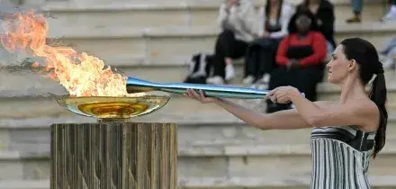 Milano-Cortina: ad Atene la cerimonia di consegna della fiaccola