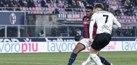 COPPA ITALIA 2-1 al Parma, Bologna ai quarti