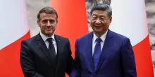 Macron vola a Pechino. Il messaggio a Xi: 'La Cina ha la capacità sul cessate il fuoco in Ucraina'