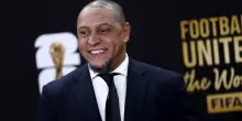 Paura per Roberto Carlos dopo un infarto, ora fuori pericolo